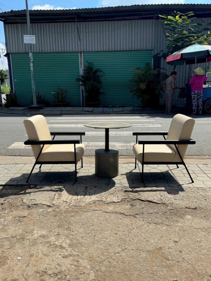 https://noithathungduc.com/blog/ban-ghe-go-ca-phe-tan-binh