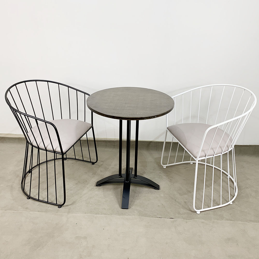 cbcf026-bo-ban-cafe-va-ghe-vom-1.jpg
