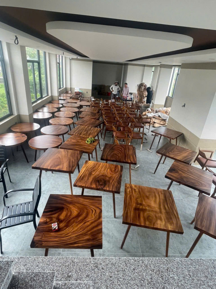 xưởng sản xuất bàn ghế gỗ cafe